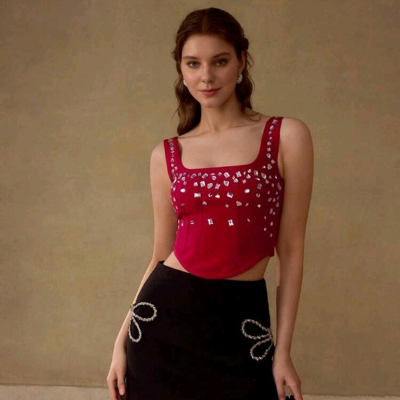 PREMIUM RHINESTONE BONED TANK TOP - Picture 3 of 4